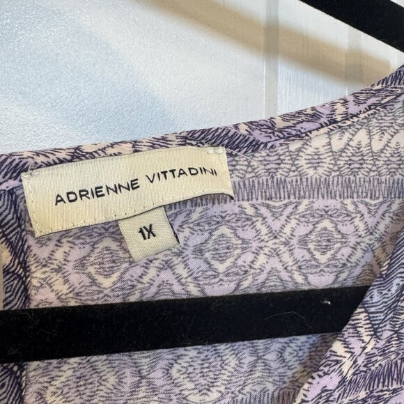 Adrienne Vittadini 1xl Short-Sleeve Blouse Purple Ivory Geometric Print EUC - Picture 3 of 5